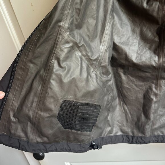 GORETEX PacLite Shell Jacket Raincoat from The North Face | Size M - Picture 8 of 14